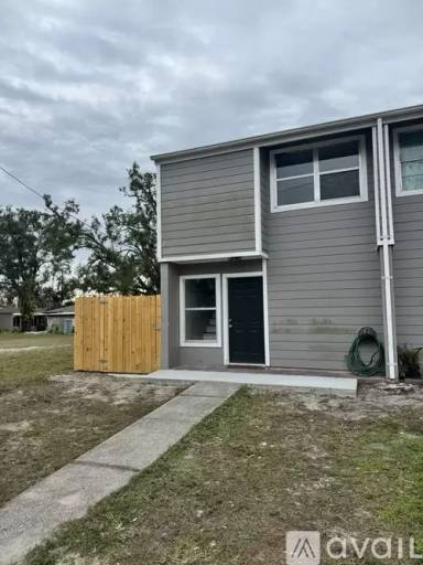 Main picture of 3314 W Tampa Bay Blvd
