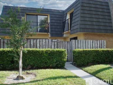 Main picture of Heritage Village of Palm Beach Lakes