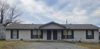 Main picture of 24 Linder Rd