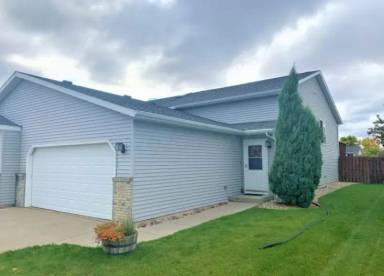 Main picture of 4210 39 1/2 Ave S