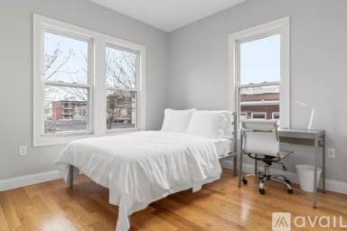 Main picture of 36 Emerson