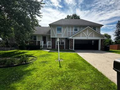 Main picture of 517 Southwood Ln