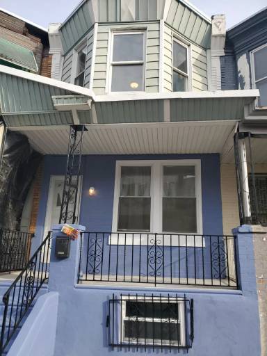 Main picture of 3327 Argyle St