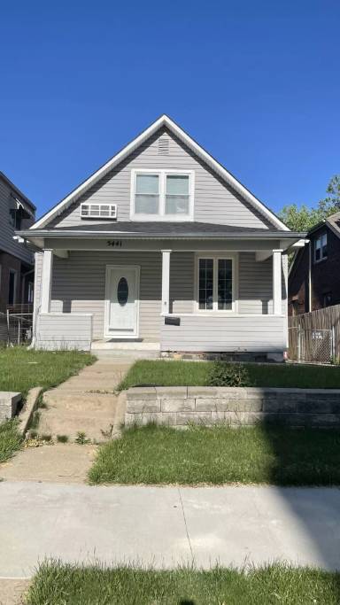 Main picture of 5441 S 22nd St