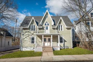 Main picture of 15 Playstead Rd