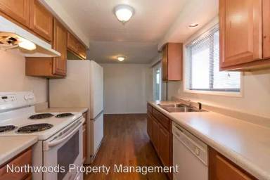 Main picture of 115 49th St