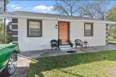 Main picture of 1135 1st Dr