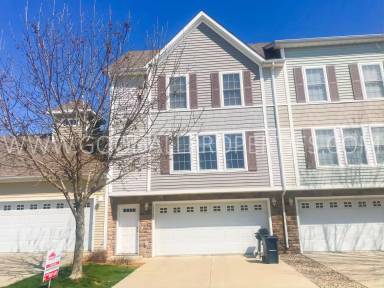 Main picture of 15305 Townsend Ave