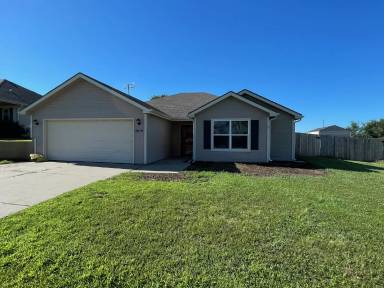 Main picture of 1909 Thompson Dr
