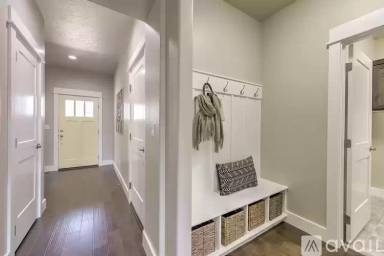 Main picture of 7962 W Maxwell Dr