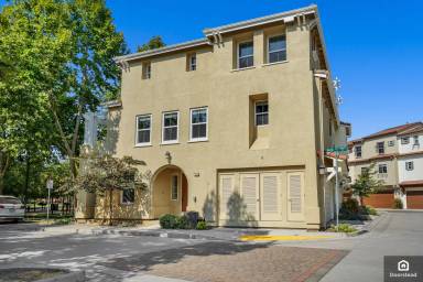 Main picture of 412 Chagall St