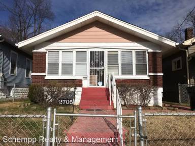 Main picture of 2705 Greenwood Ave