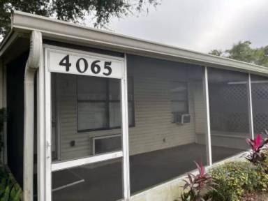 Main picture of 4017 E Michigan St