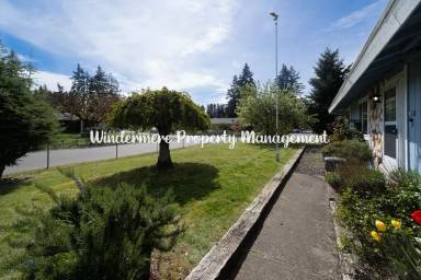 Main picture of 4210 Eastwood Ave SE