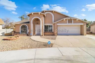 Main picture of 6902 W Cora Ln
