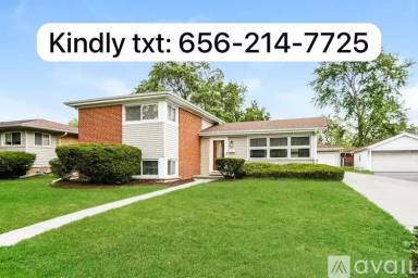 Main picture of 55 Pamela Dr