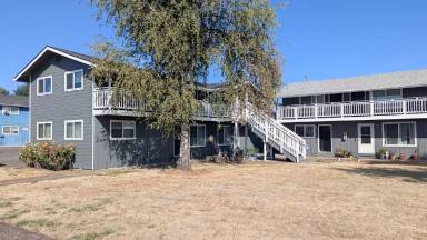 Main picture of 115 Garland Way N