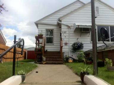 Main picture of 527 1st Ave