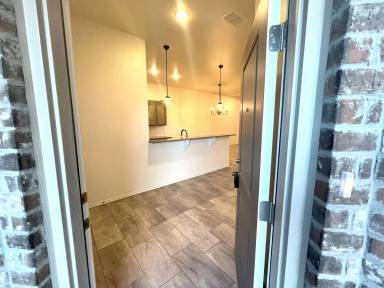Main picture of 5508 Kemper St