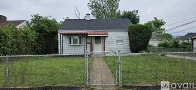 Main picture of 2085 Bellefontaine Ave