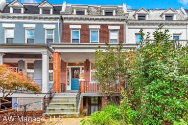 Main picture of 34 W St NW