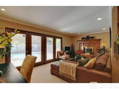 Main picture of 944 Daffodil Way