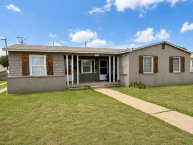 Main picture of 3506 Peoria Ave