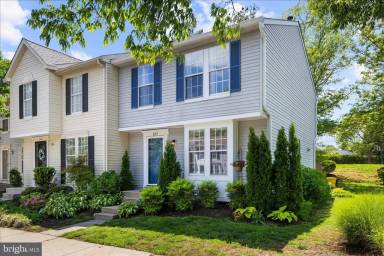 Main picture of 577 Quaker Ridge Ct