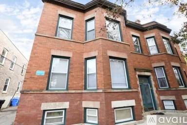 Main picture of 2651 W Altgeld St