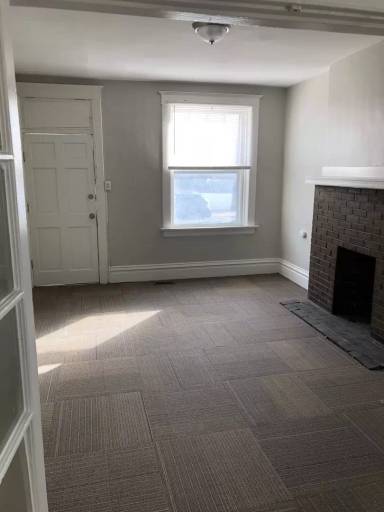 Main picture of 4245 Iowa Ave