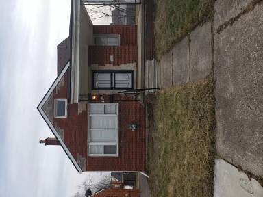 Main picture of 8064 Suzanne St