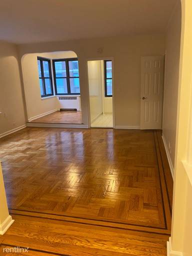 Main picture of 124 E 24th St