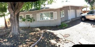 Main picture of 1300 Rosemary Ln