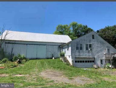 Main picture of 1070 Collegeville Rd