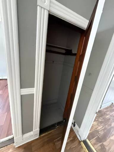 Main picture of 27 Irving St