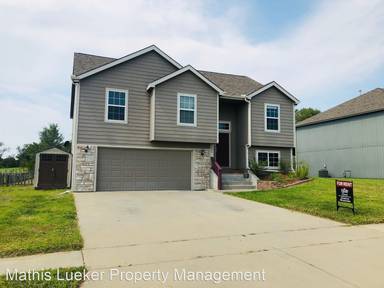 Main picture of 936 Kadence Ln