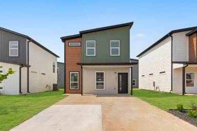 Main picture of 891 Boardwalk Ave