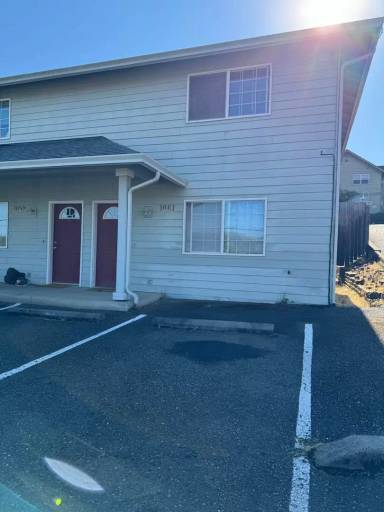 Main picture of 1057 Lookingglass Rd