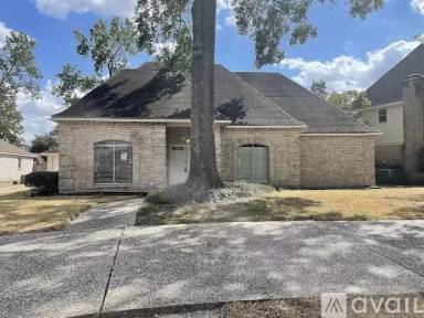 Main picture of 15518 Fawn Villa Dr