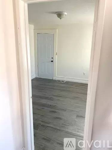 Main picture of 409 W 17th St
