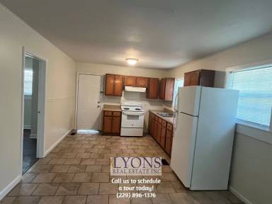 Main picture of 615 E Brookwood Dr
