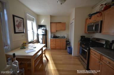 Main picture of 35 Myrtle St