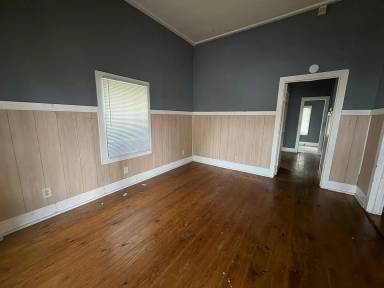 Main picture of 1030 9th St
