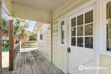 Main picture of 2805A 1st Ave