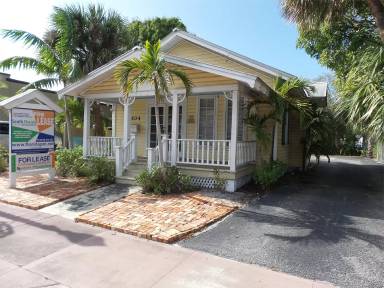 Main picture of 504 Colorado Ave