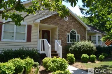 Main picture of 35 Willow Bend Dr NW
