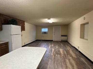 Main picture of 250 1/2 N 2nd E
