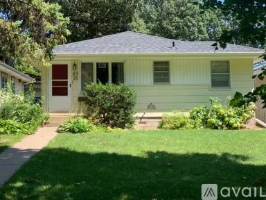 Main picture of 6325 Bryant Ave S