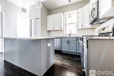 Main picture of 1435 N Washtenaw Ave