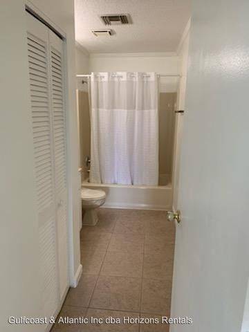 Main picture of 5377 Treetops Dr